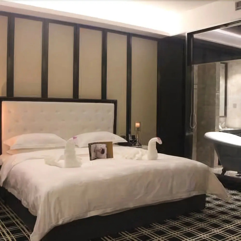 Crystal International Hotel
