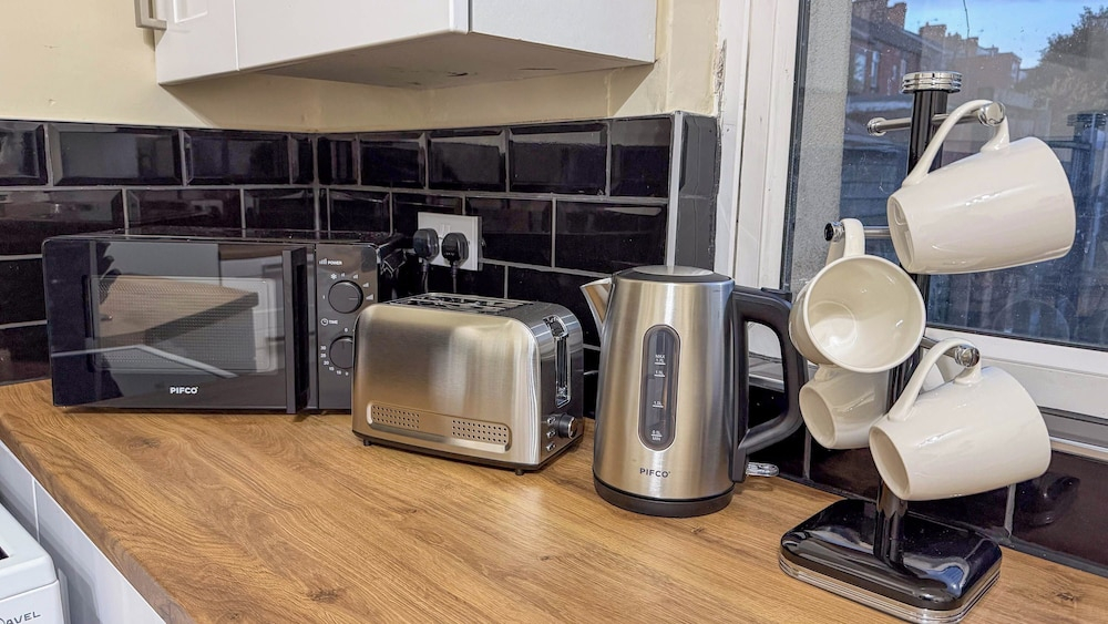 Family/business - Parking - Wifi - Sleeps 3
