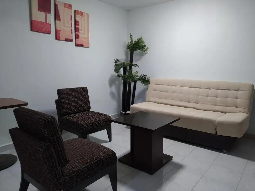 Hotel RENACIMIENTO