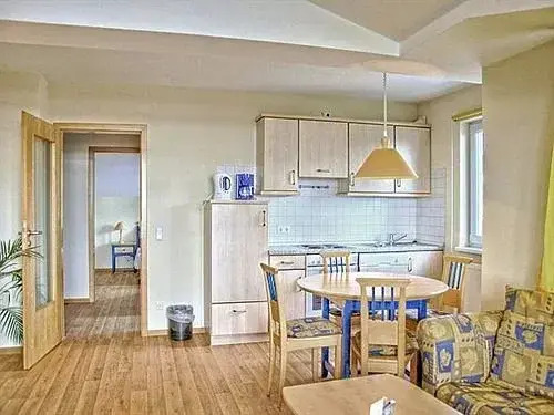 Meeresblick Residenzen FeWo 10 mit gratis Sschwimmbad- und Saunanutzung im AHOI Sellin