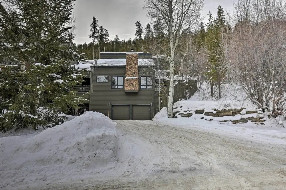 Avon Duplex w/ Hot Tub: Near Vail Hiking & Golf!