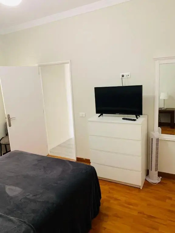 2 Double Bedroom Apartment 150 meters from beach.