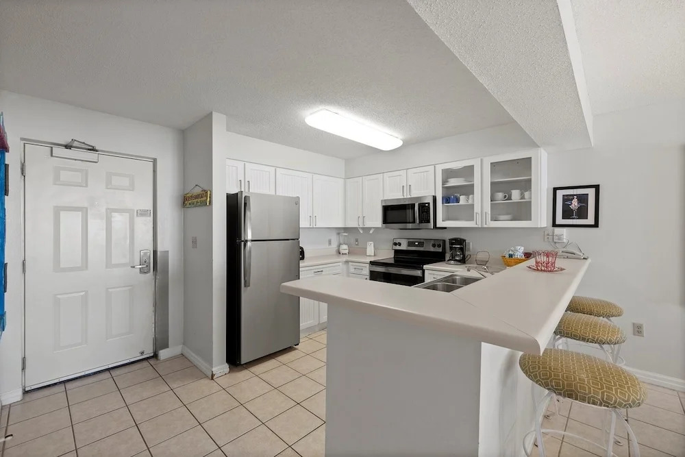 Pelican Beach 1518 2 Bedroom Condo by Pelican Beach Management