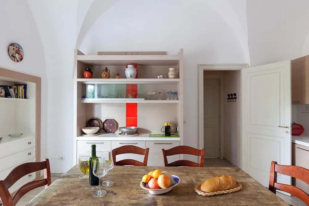 Villa Gaia with pool and garden- Happy Rentals