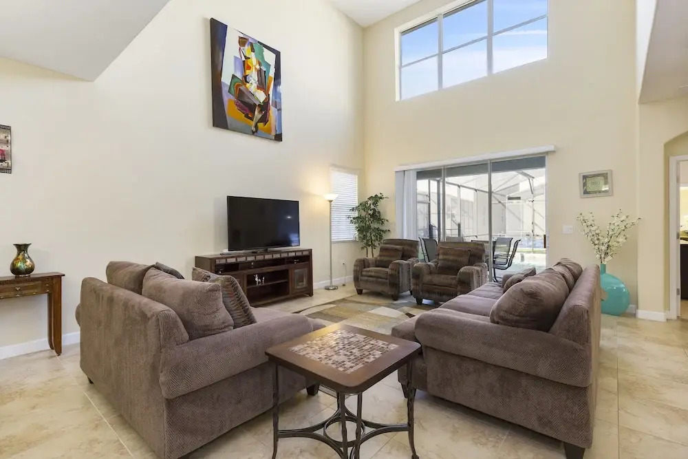 Paradise Palms 2946