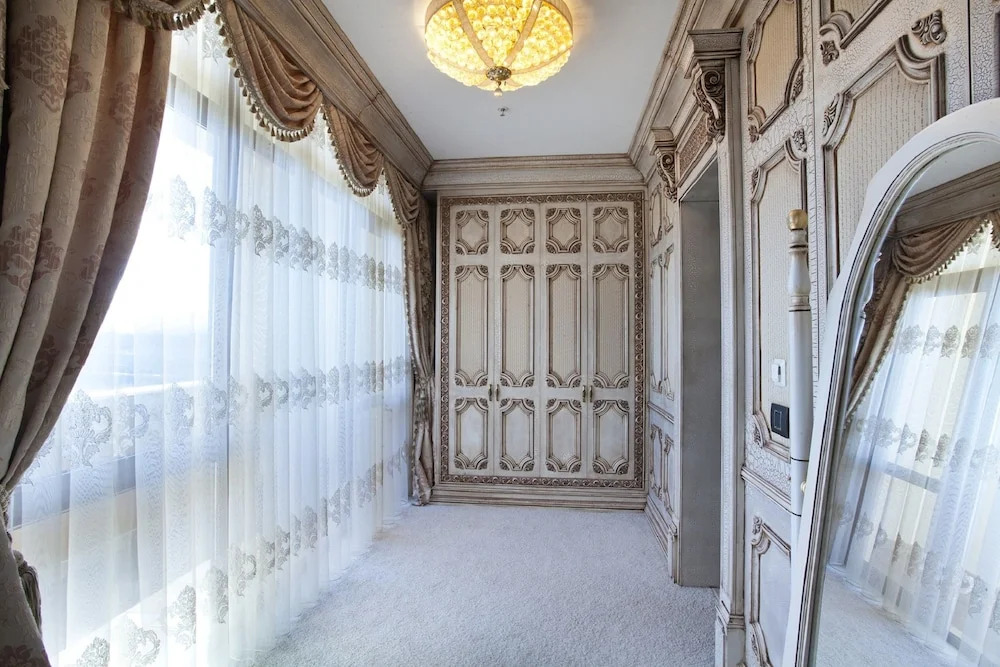 Ayan Palace Hotel