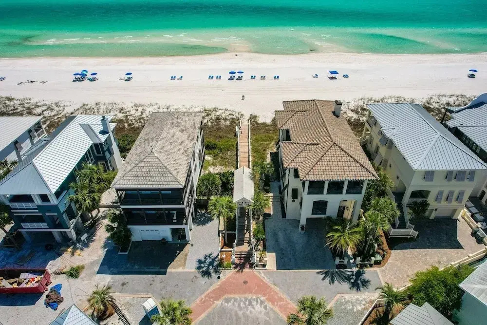 Stella By The Sea 3 Bedroom Home by RedAwning