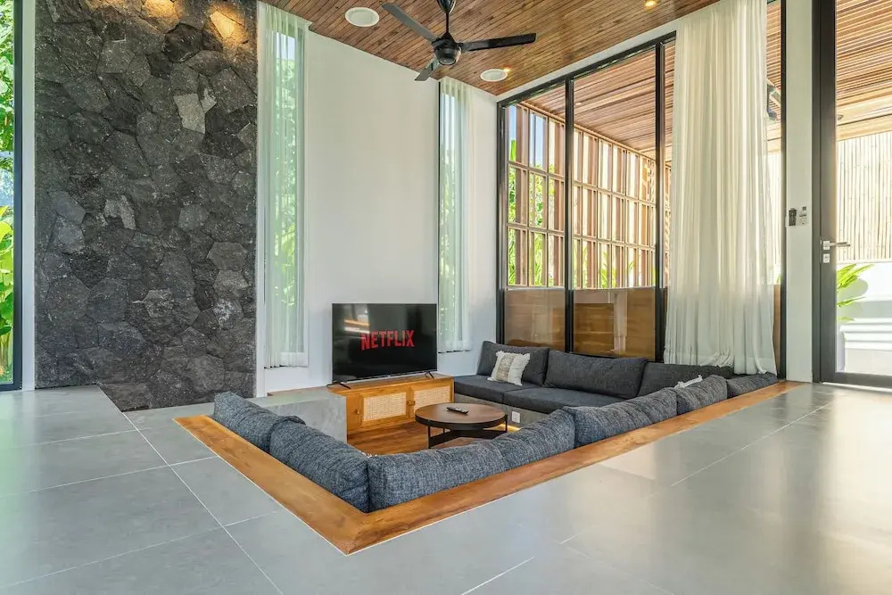 Bedawang, Exquisite Seminyak 4BR Villa with Huge Pool