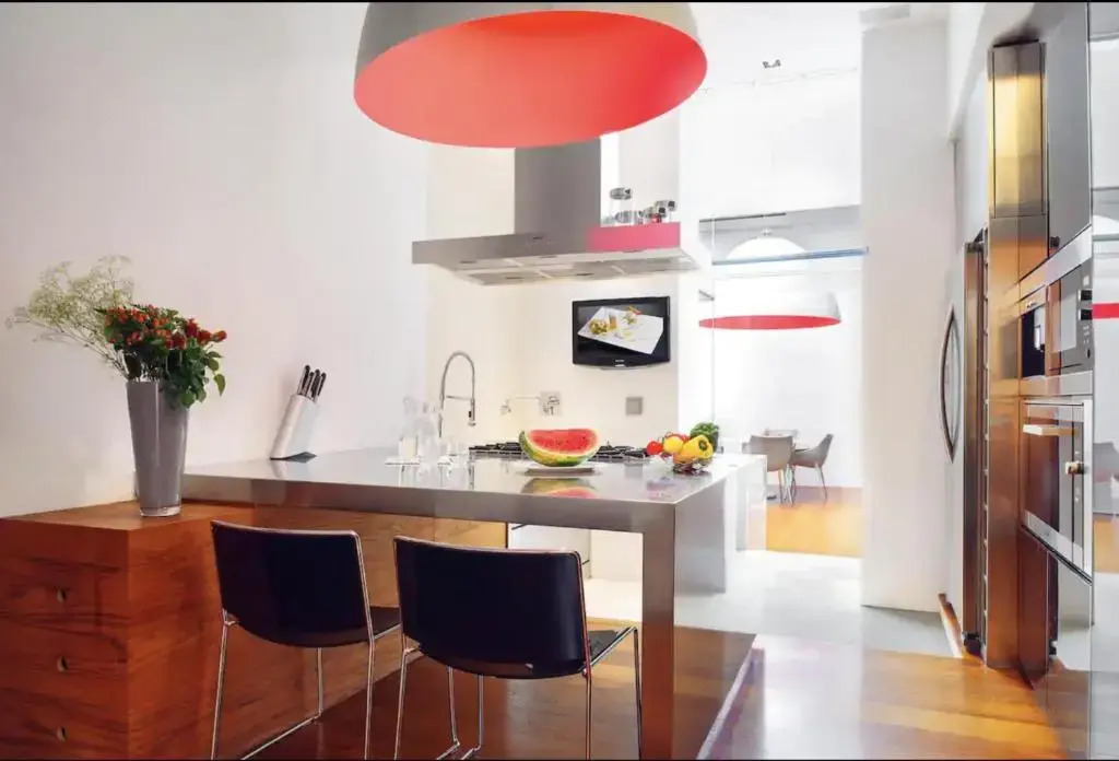 Unique Penthouse 10 Steps from Duomo