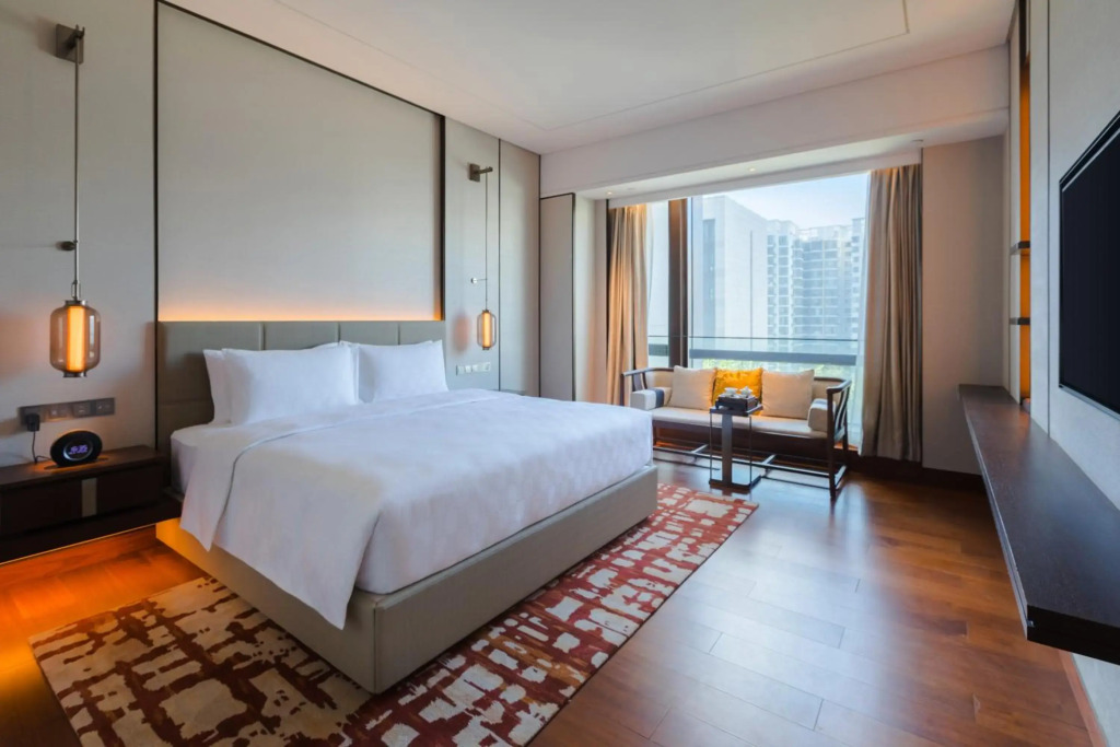 HUALUXE Beijing Xinan