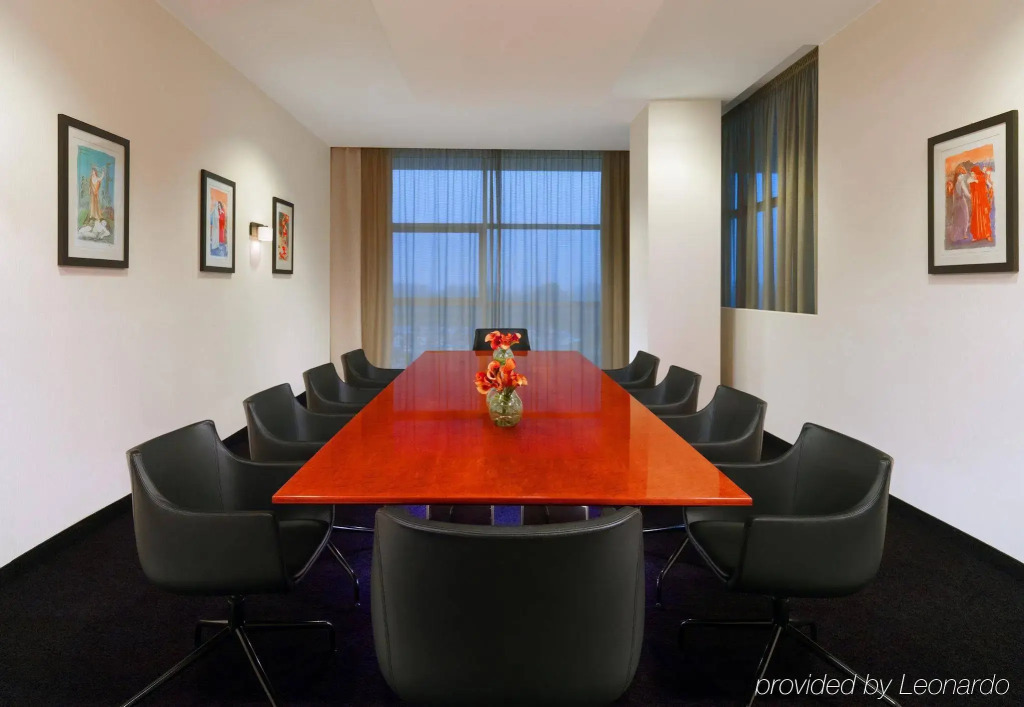 Sheraton Milan Malpensa Airport Hotel & Conference Centre