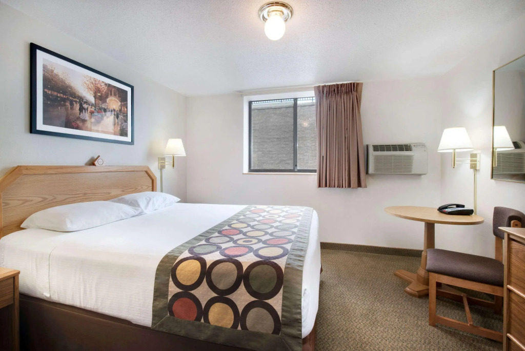 Super 8 Rapid City/lacrosse St
