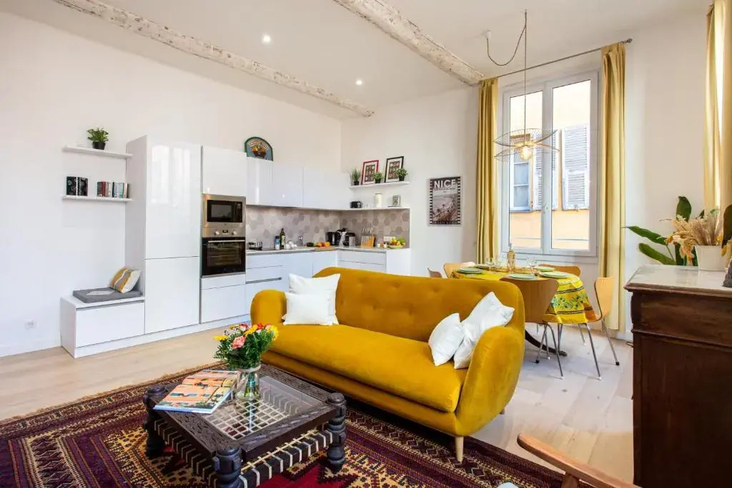 St Vincent - 3 BEDROOMS, MAGNIFICENT,VASTE, SUNNY, A/C, WIFI