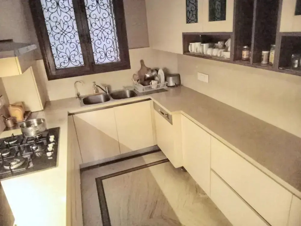 Captivating 2-bed Apartment in New Delhi