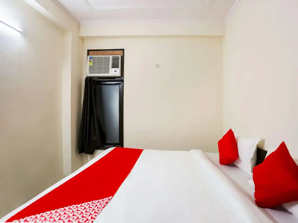 Green Heavens by OYO Rooms