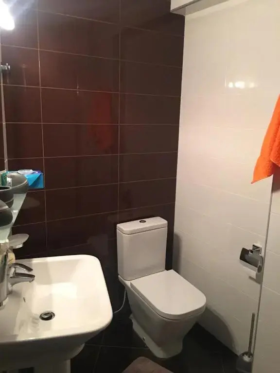 Aparment 18 A