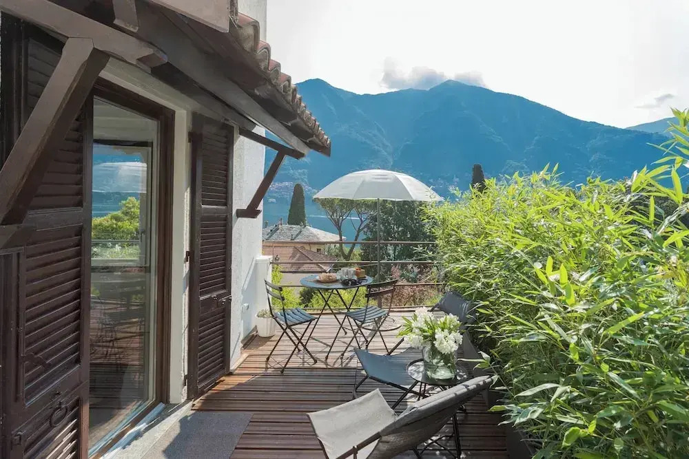 P Terrace by Rent all Como