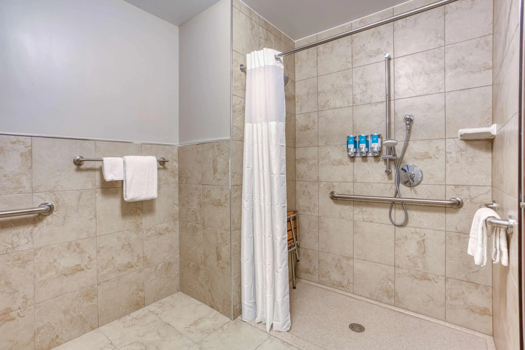 Drury Inn & Suites Cincinnati Northeast Mason