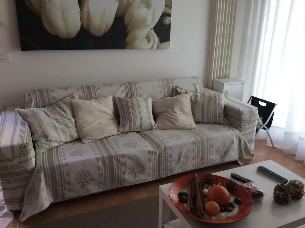HomeToBe Golf&Venice Apartment