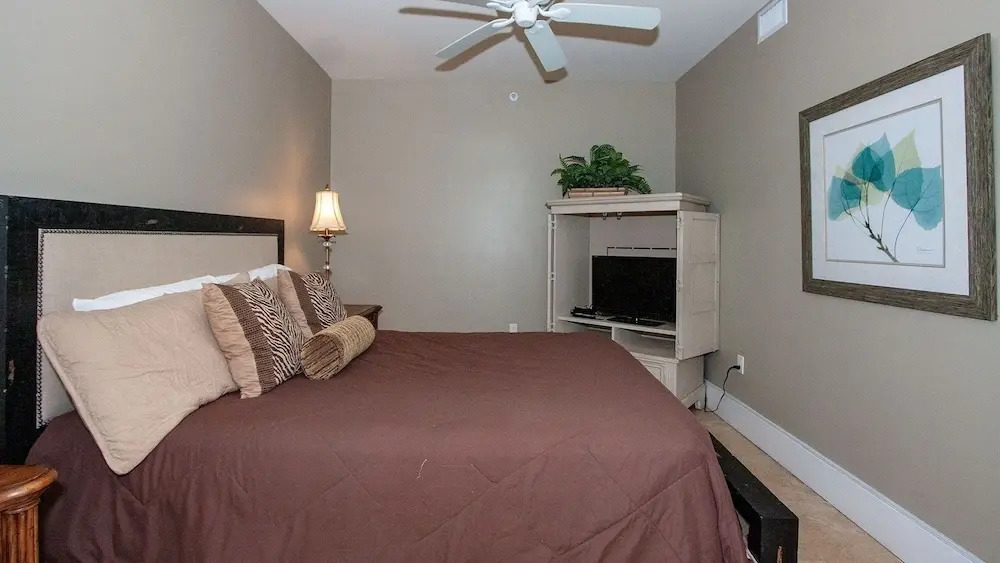 Crc1007 4 Bedroom Condo
