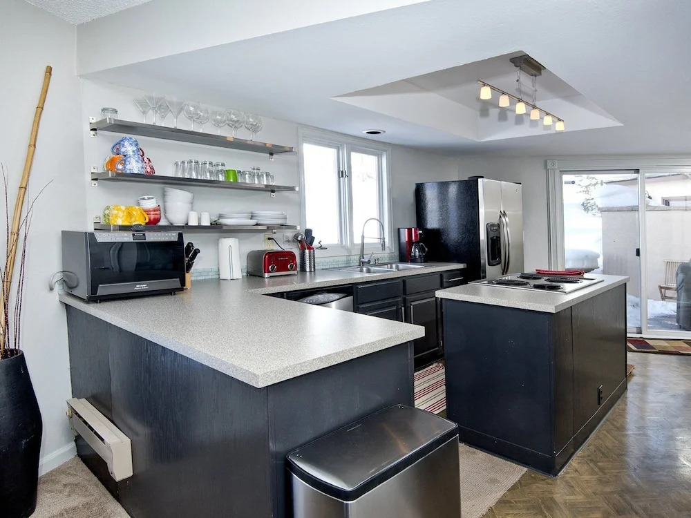 2338 Tahoe Drive