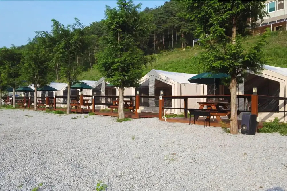 Yeongwol Dong-river Glamping&pension