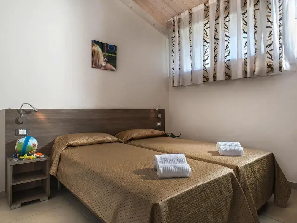 Bungalow in Caorle With Garden Furniture