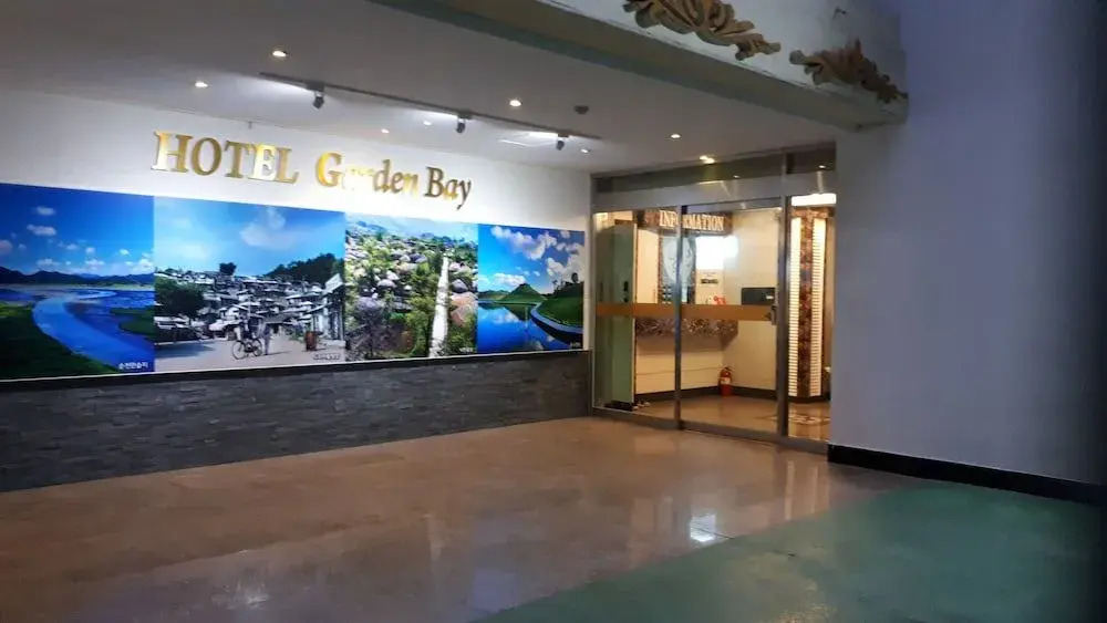 Garden Bay Hotel