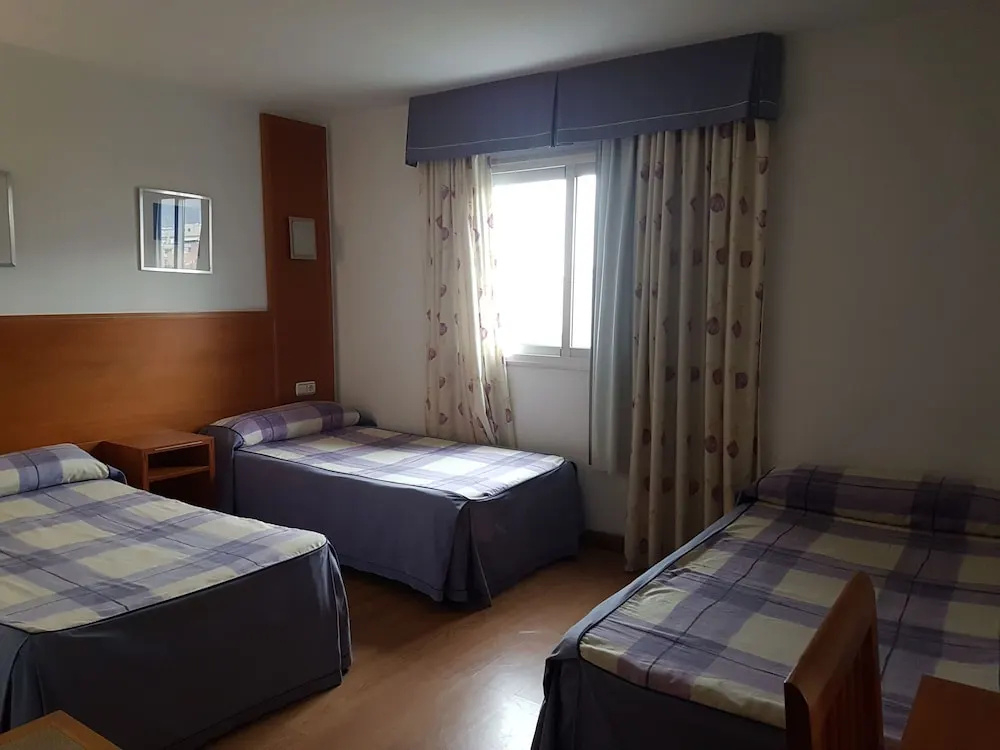 Hostal Mediterraneo