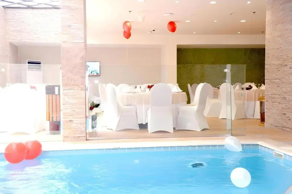 Ebreez Hotel