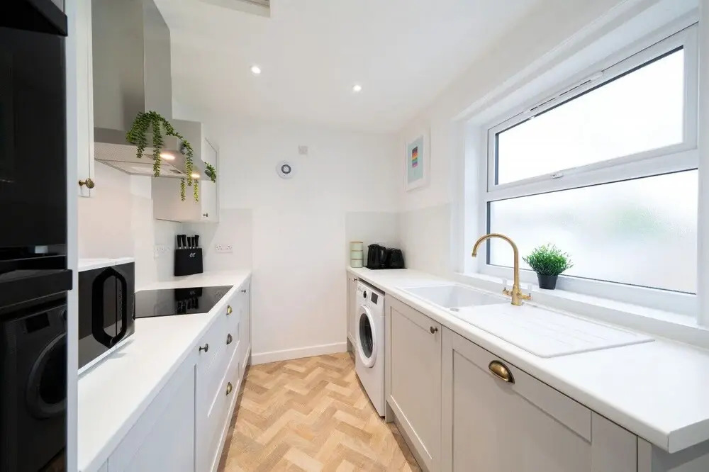 Clubhouse Cottage - Stylish 2 bed pet Friendly