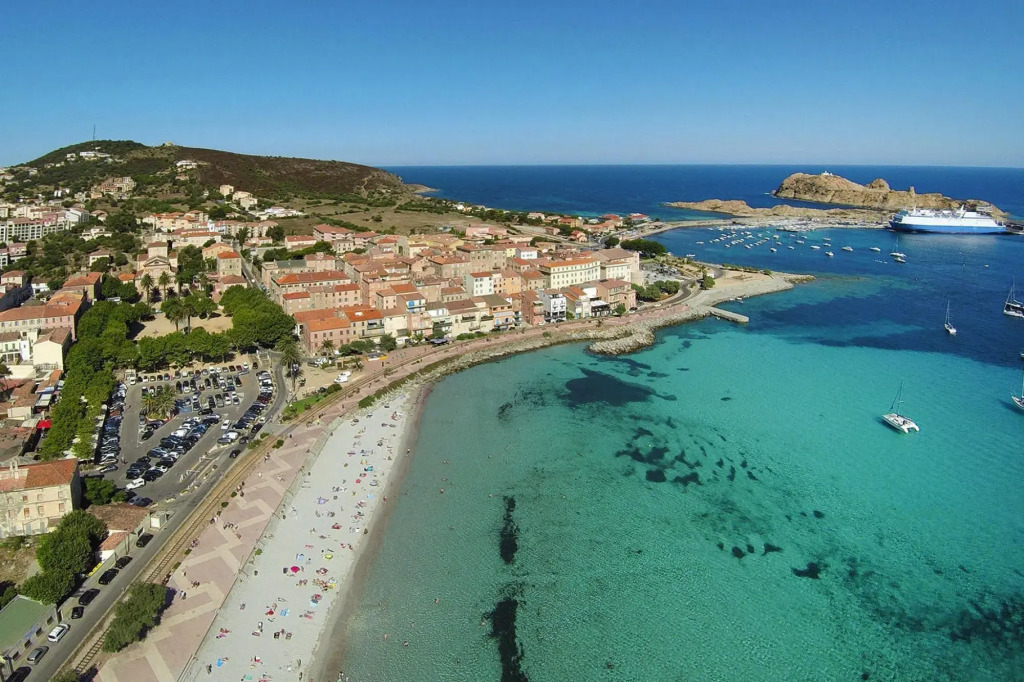 Res Le Vieux Moulin Ile Rousse, Apartment for 4 pers