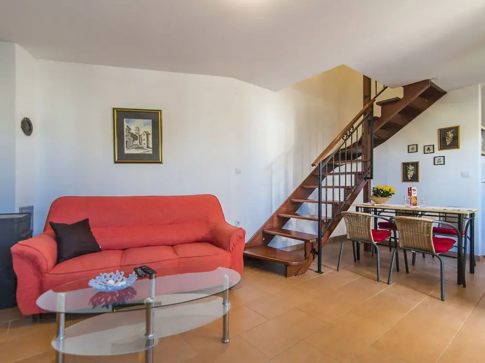 Comfortable Holiday House Gianni for up to 5 Persons