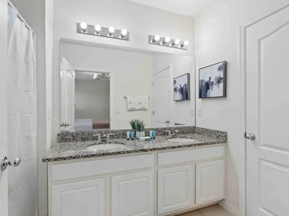 Super Comfy- 7BD 5 5BA Sleep s 22 w Amenities