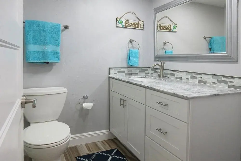 Creciente 213N - 2 Br Condo