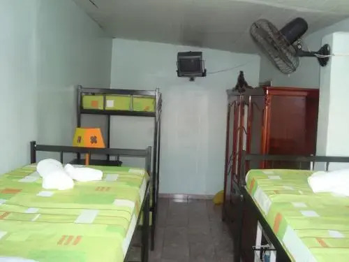 Quarto Masculino Compartilhado Santa Teresa Barra Glória Em cobertura
