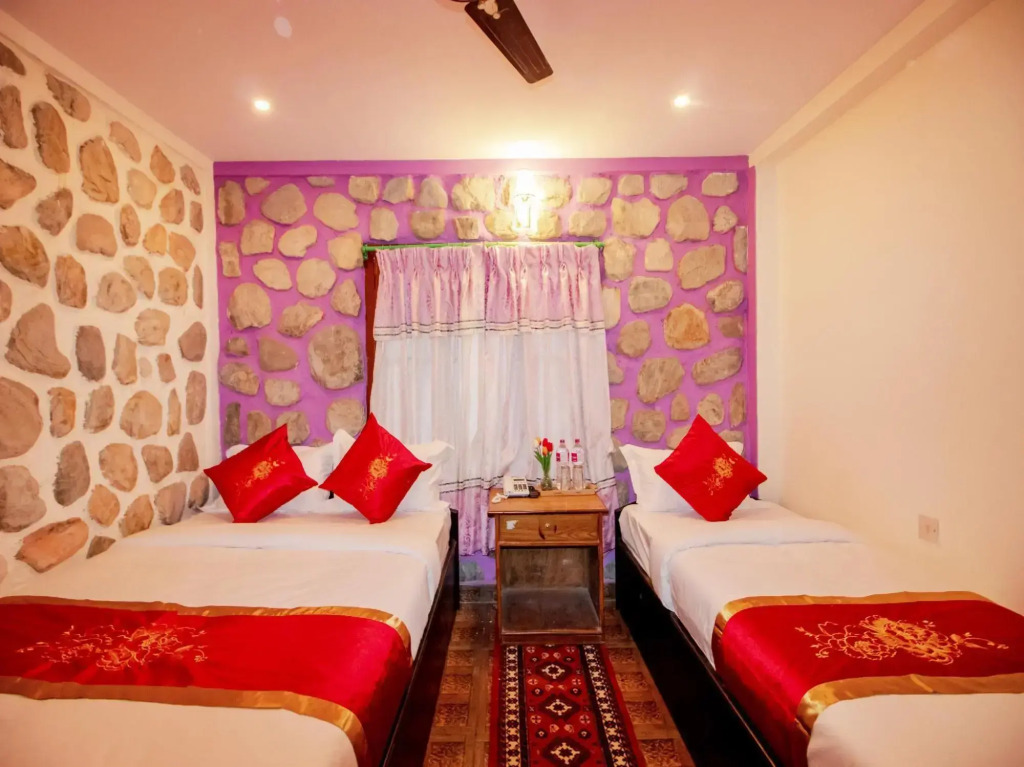 OYO 225 Hotel Fewa Corner