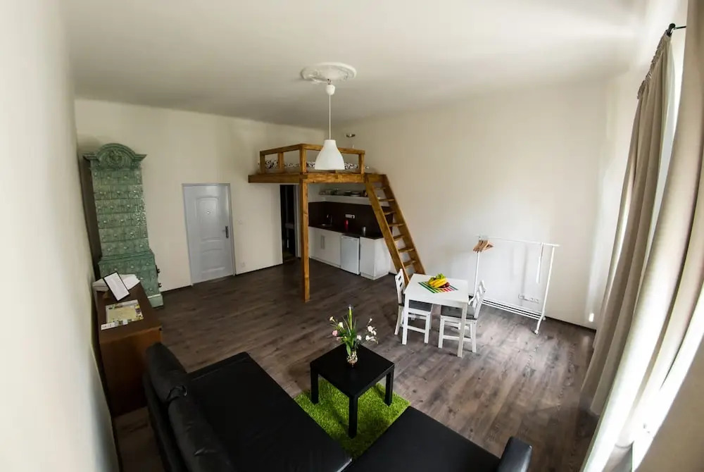 Freedom rooms and apartments