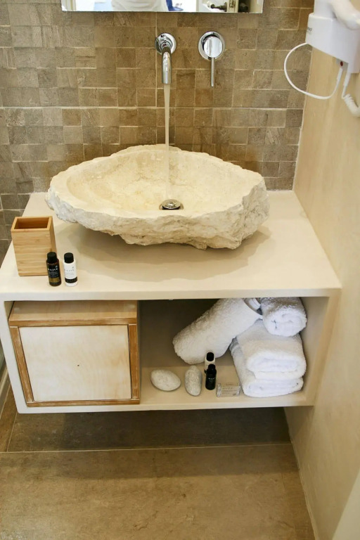 Anatoli Luxury Studios & Suites