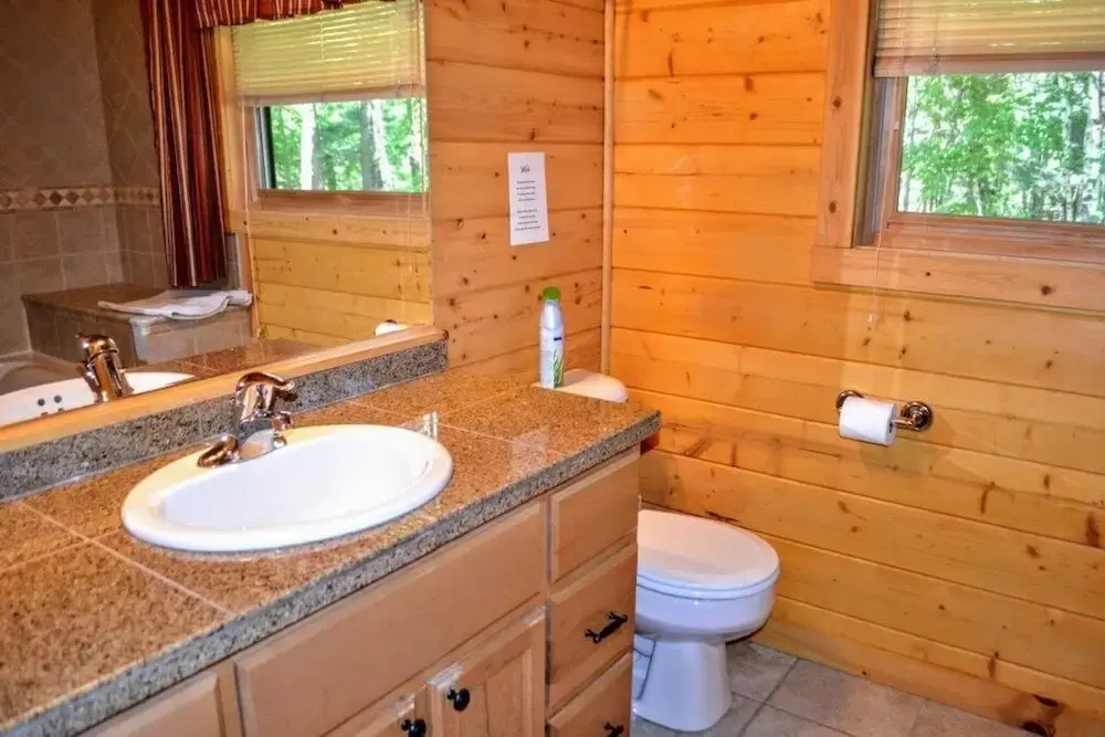Camp Pinemere 5 Bedroom Home