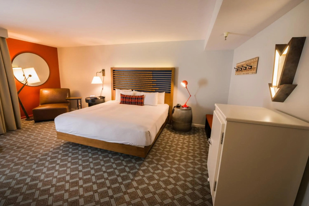 Chaminade Resort & Spa