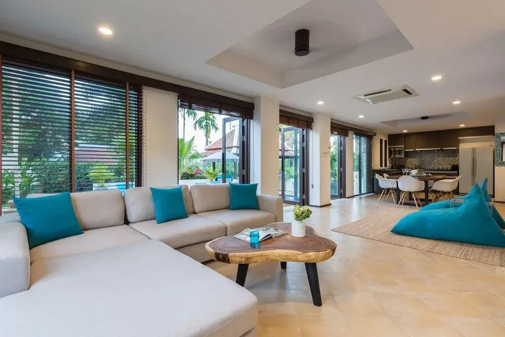 Villa Divina - Stunning Pool Villa 3 Mins Walk to Beach