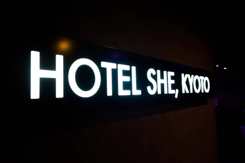 Hotel She, Kyoto