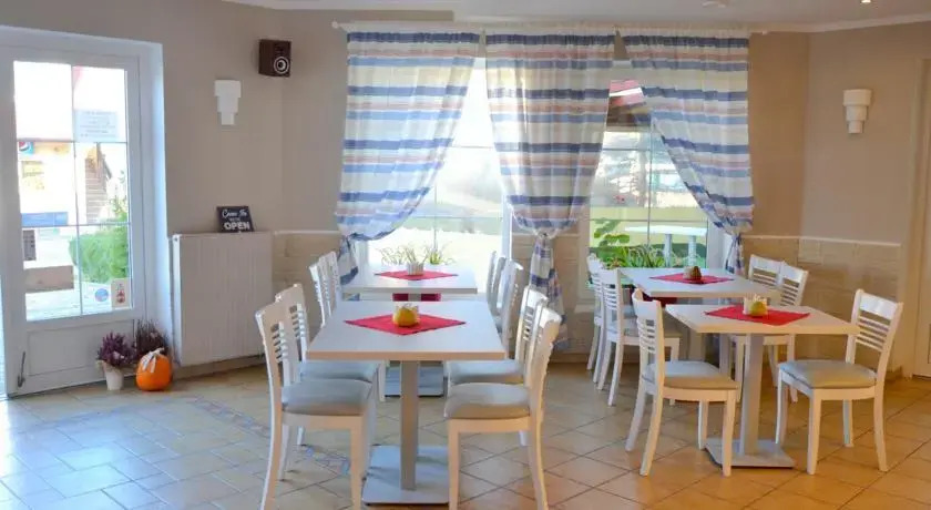 Al Mare - Apartamenty i pokoje