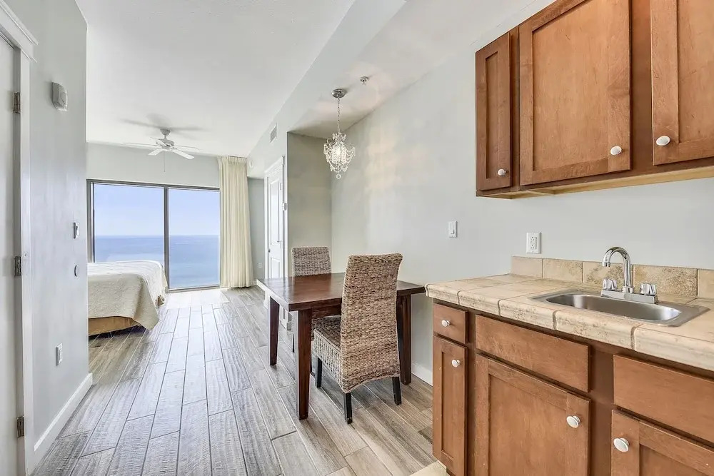Origin 1038, Sunset & Gulf View! Perfect For 2! Free Fun! 1 Bedroom Condo by RedAwning