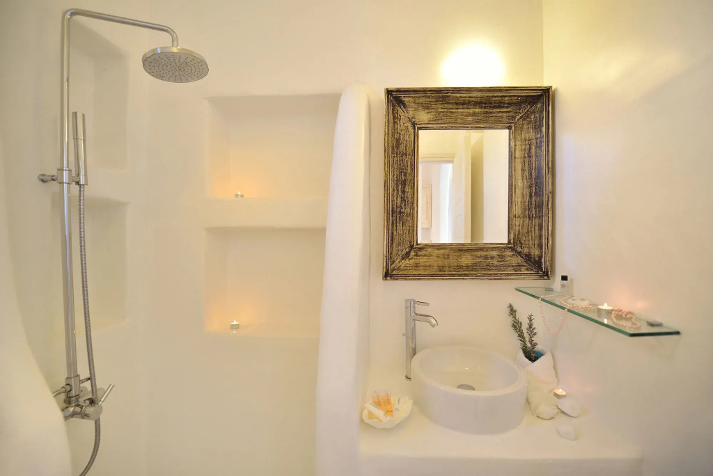 Mykonos Pantheon