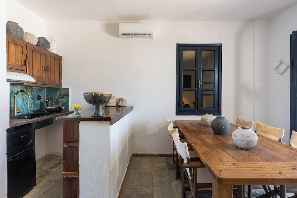DIO Luxury Suites