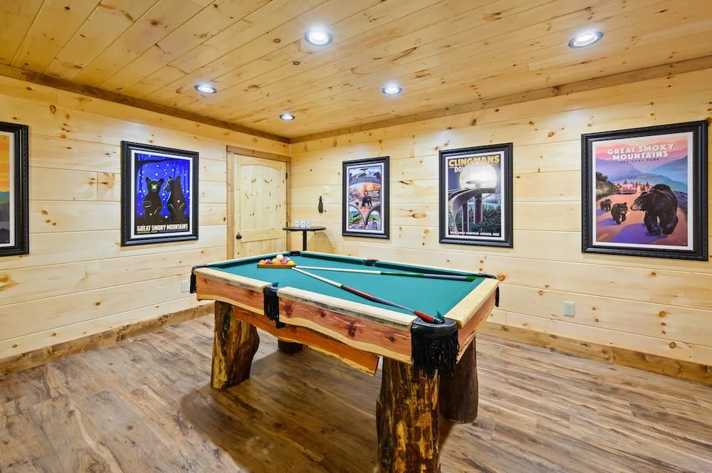 Stunning 4 4 Cabin Hot Tub Amazing Views