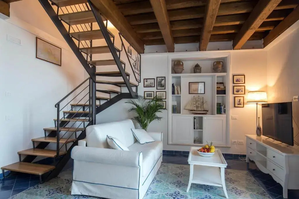 Starhost - Casa Ada - Luxury Apartment with Seaview Terrace