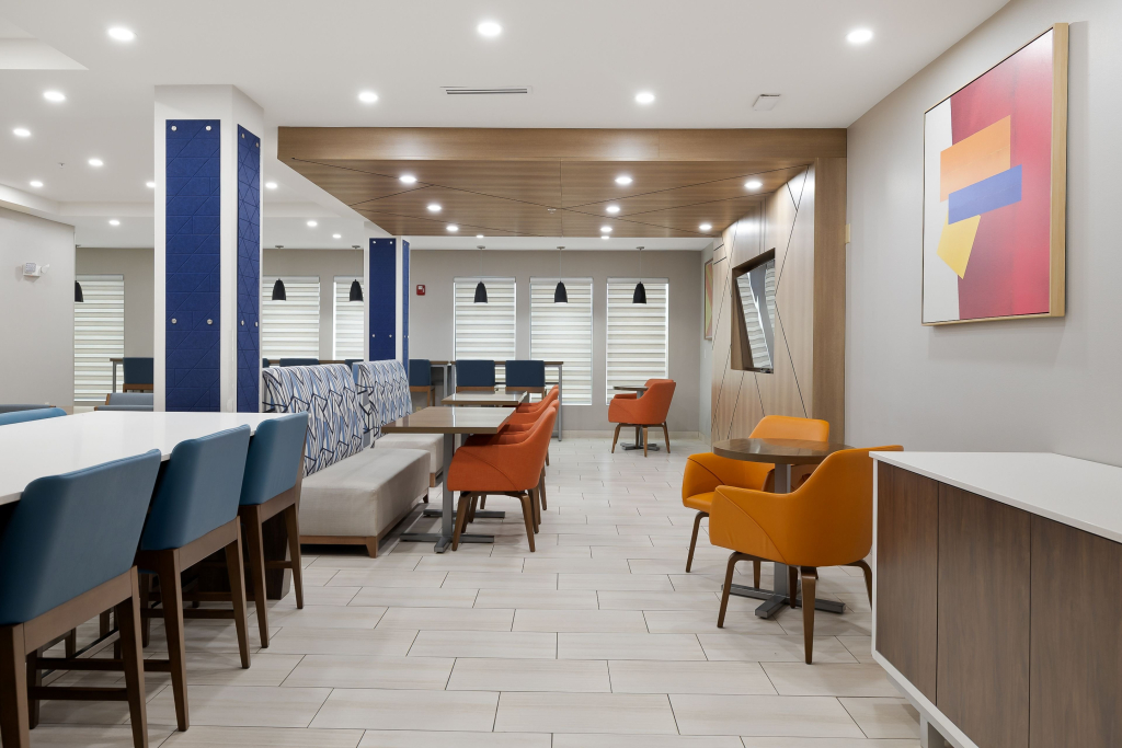Holiday Inn Express Jourdanton - Pleasanton by IHG